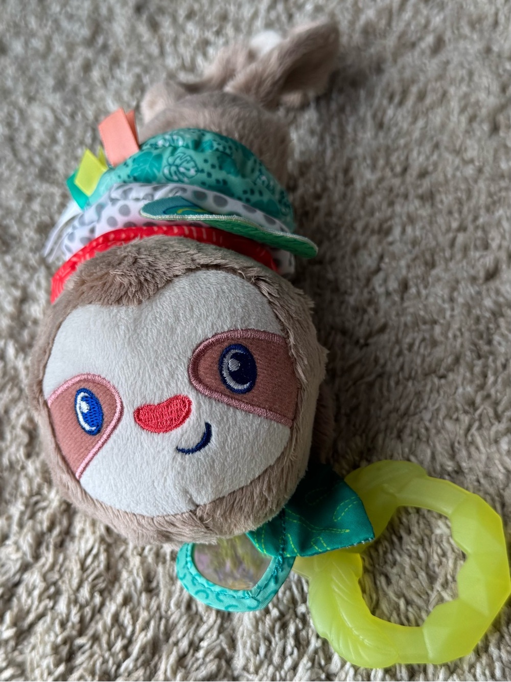 Infantino Plush Sloth Pull-Down Musical Baby Toy Teether Sensory Crinkle Rings